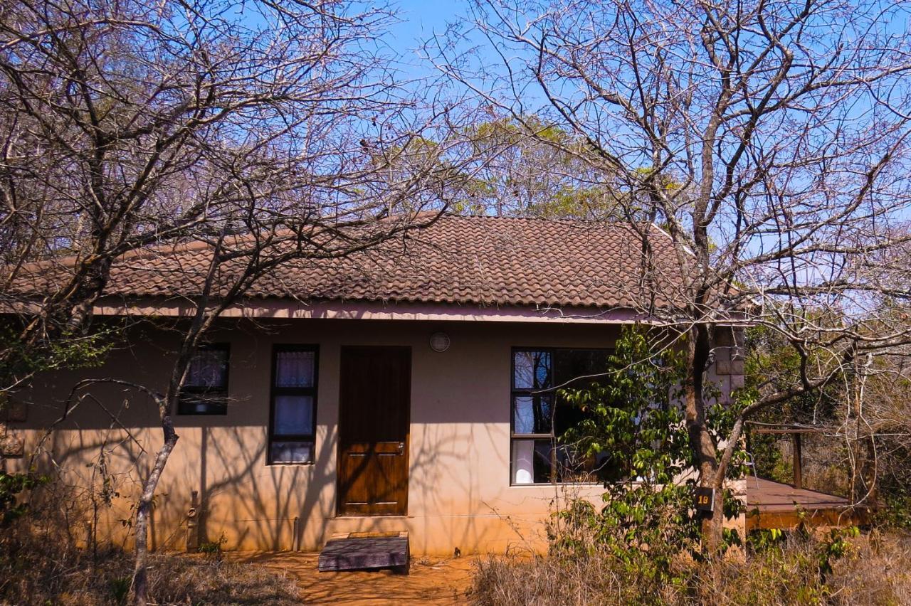 Umkhumbi Lodge Hluhluwe Luaran gambar